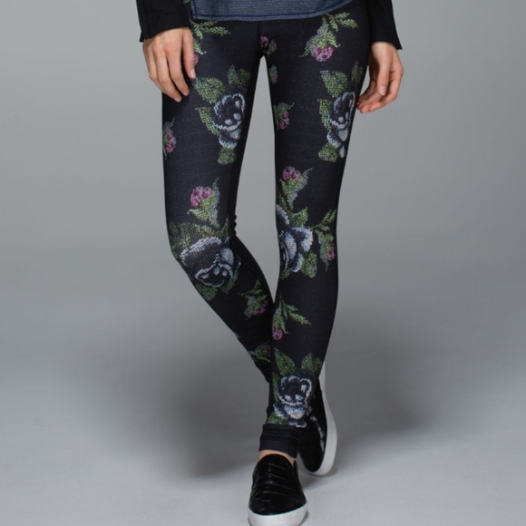 Lululemon Wunder Under sz 6 - Picture 2 of 2